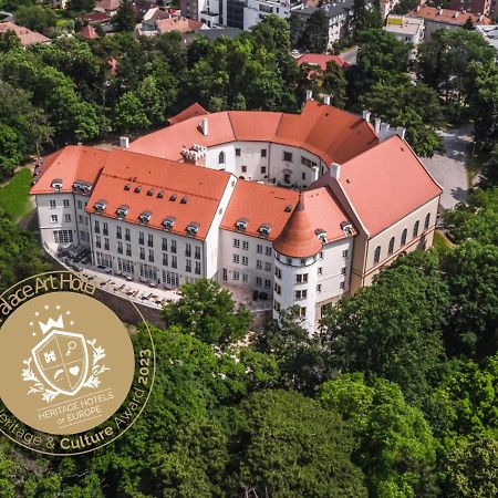 Palace Art Hotel Пежинок Екстериор снимка